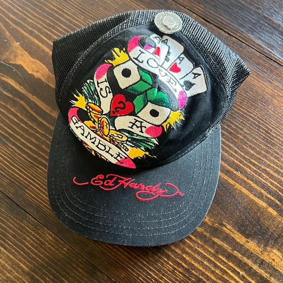 HOLIDAY SALE 🎁 Ed Hardy Trucker Hat - Picture 1 of 3